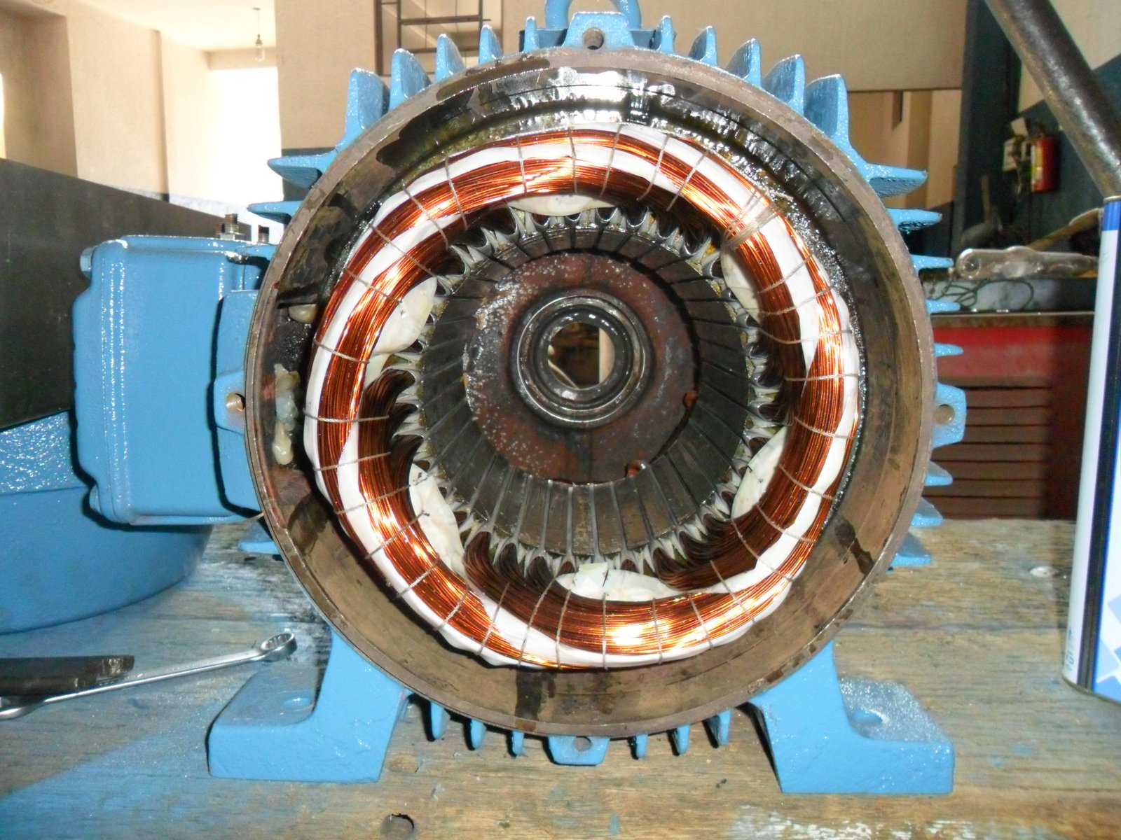 Motor rebobinado — vista geral